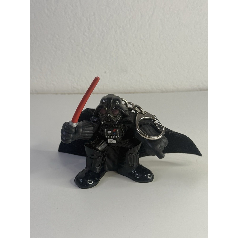 Hasbro 2001 VTG Star Wars Galactic Heroes Darth Vader Keychain Clip on
